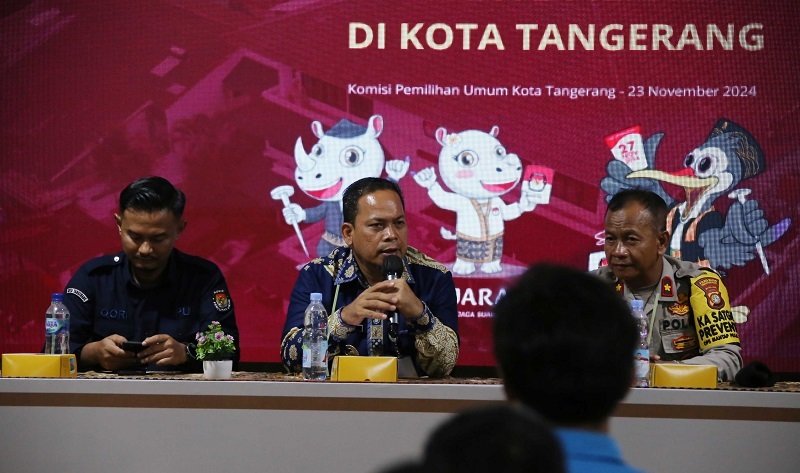 Dr. Nurdin Ajak Paslon Bersihkan Alat Kampanye Kampanye