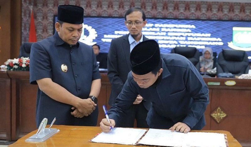 Pemkot Tangerang dan DPRD Tetapkan APBD 2025
