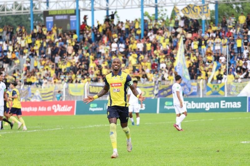Main di Kandang, Persikota Sikat Persikabo dengan Skor Telak