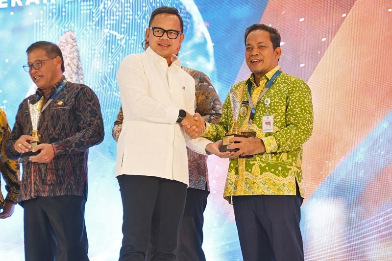 Capain PAD Tinggi, Pemkot Tangerang Raih APBD Award 2024