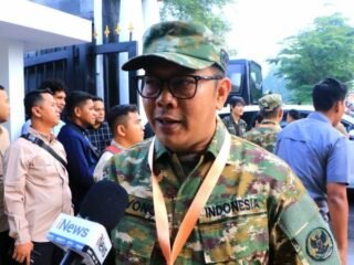 Wakil Walikota Maryono Tampil Gagah dengan Seragam Komcad Saat Ikuti Retret