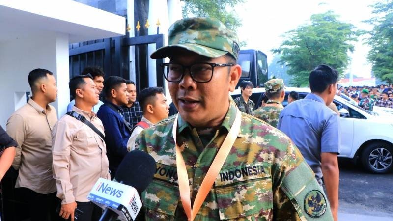 Wakil Walikota Maryono Tampil Gagah dengan Seragam Komcad Saat Ikuti Retret