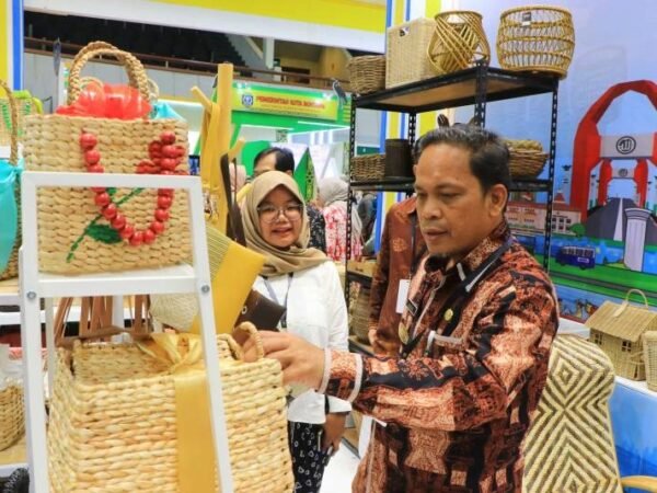 UMKM Kota Tangerang Unjuk Gigi di Inacraft 2025