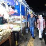 Pilar Sidak Pasar Ciputat di Malam Hari