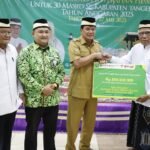 Pemkab Tangerang dan DMI Salurkan 30 Sapi Kurban untuk 29 Kecamatan