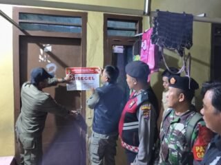 Satpol PP Razia Kontrakan Tempat Prostitusi Online