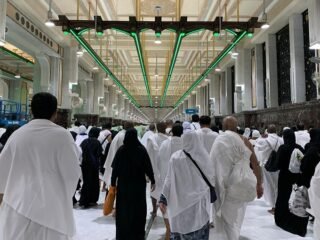 Imigrasi Tunda Keberangkatan 1.243 Jemaah Haji Nonprosedural
