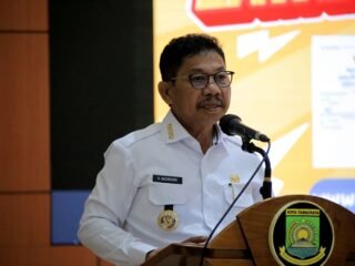 Walikota Tangerang Ajak Warga Kerja Bakti Serentak