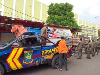 Pedagang Mulai Tempati Gedung Baru Pasar Anyar
