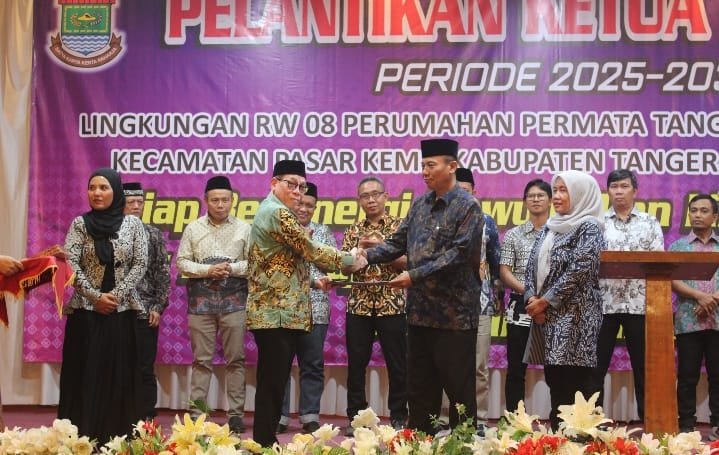 Ketua RT dan RW 08 Periode 2025-2030 Perumahan Permata Tangerang Desa Gelam Jaya Resmi Dilantik