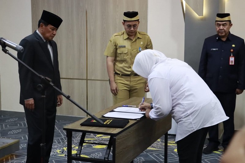 Bupati Tangerang Lantik 14 PNS Jabatan Fungsional