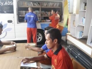 Mobil Perpustakaan Keliling DPAD Sambangi Lapas Pemuda