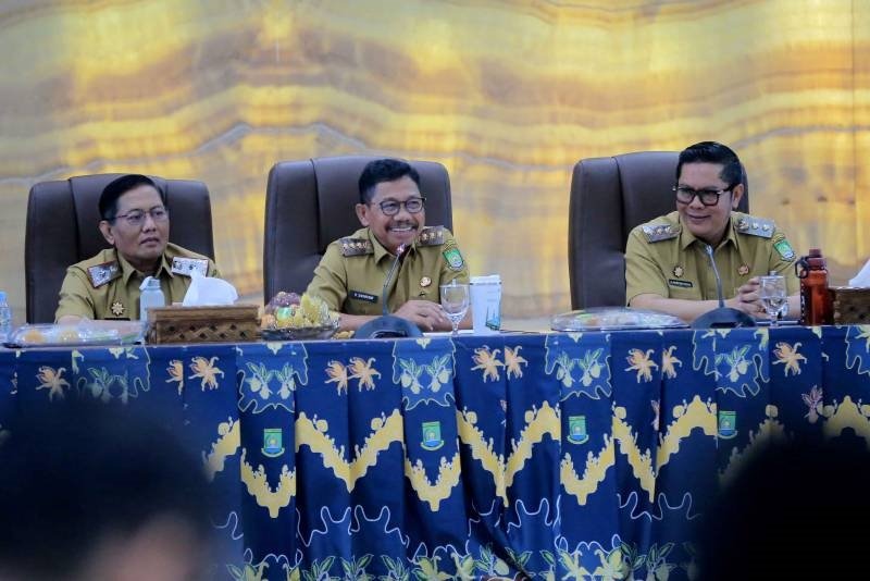 Walikota Sachrudin Minta Camat-Lurah Respons Cepat Keluhan Warga
