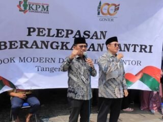 Walikota Tangerang Lepas 225 Santri Putri IKPM Gontor