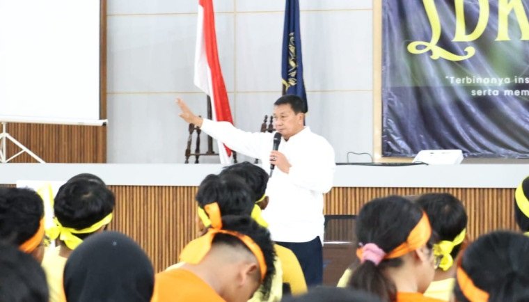 Bupati Tangerang Dorong Mahasiswa Berani Berusaha dan Bertanggung Jawab
