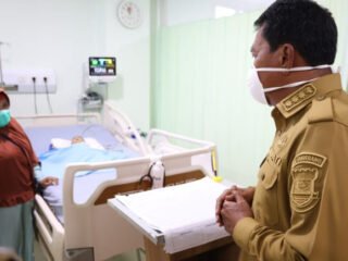 Bupati Tangerang Kunjungi Bayi Penderita TBC di RSUD Balaraja