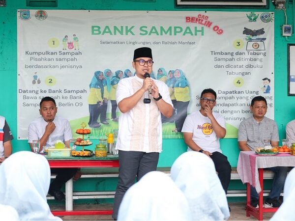 Tinjau Bank Sampah Gas Berlin, Pilar Dorong Target Satu RW Satu Bank Sampah