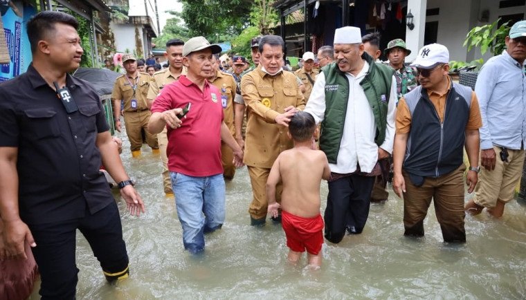 Bupati Tangerang Pastikan Evakuasi dan Layanan Dasar bagi Warga Terdampak Banjir