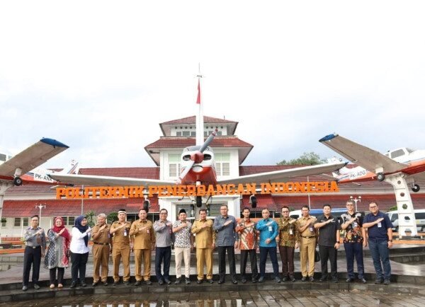 Pemkab Tangerang Jajaki Kerja Sama Beasiswa dengan Politeknik Penerbangan Curug