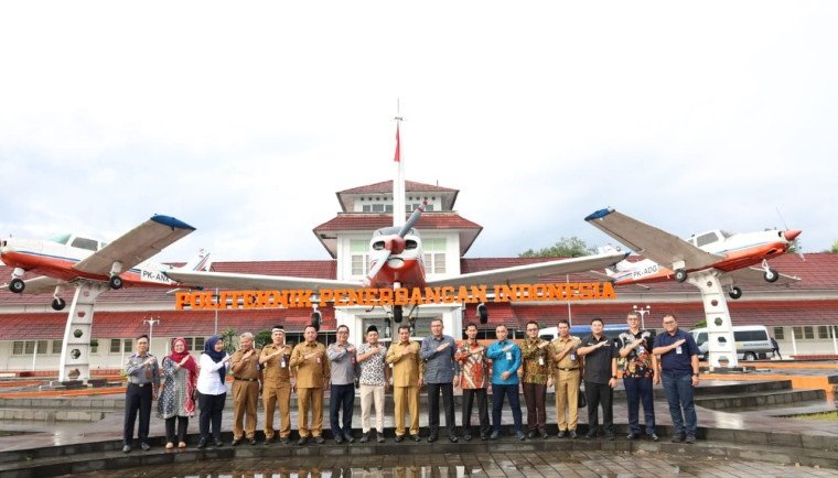 Pemkab Tangerang Jajaki Kerja Sama Beasiswa dengan Politeknik Penerbangan Curug