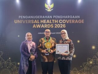 Cakupan Jaminan Kesehatan Tangsel Diapresiasi, Raih UHC Award Kategori Kota Madya