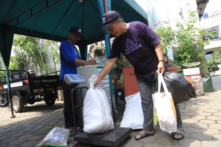 Pemkot Tangerang Targetkan Bank Sampah Hadir di Seluruh RW pada 2026