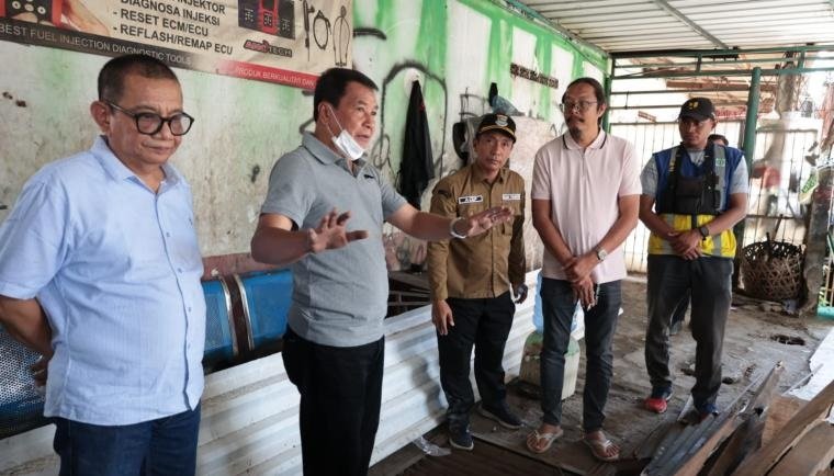 Bupati Tangerang Kawal Penertiban Bangunan Liar di Sungai Cirarab