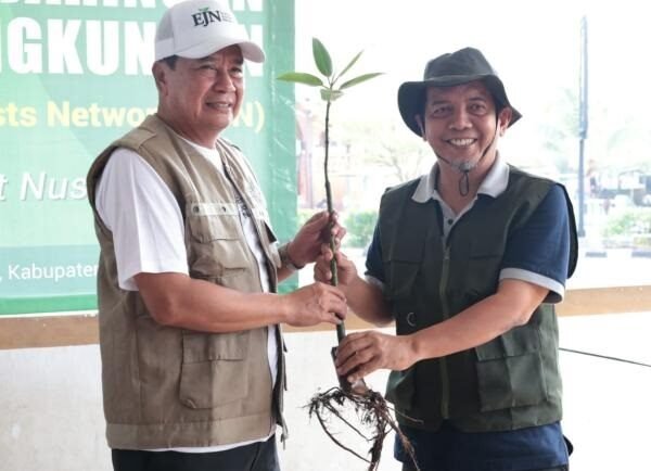 Tanam 10.000 Mangrove, Maesyal Apresiasi Kolaborasi Jurnalis dan Dunia Usaha
