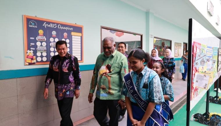 Maesyal Hadiri Pelepasan Siswa Sekolah Genius Binong