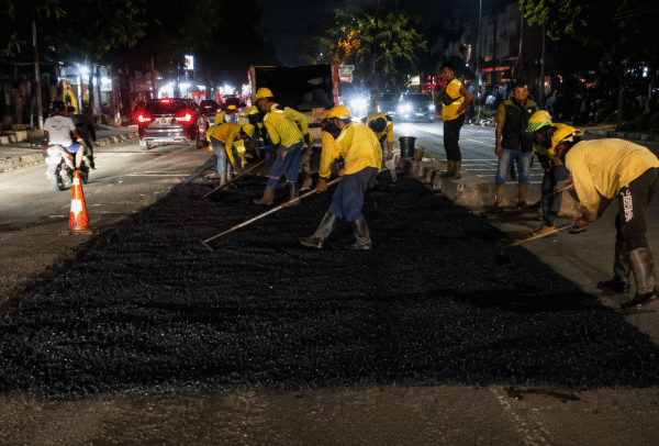 Pemkot Tangerang Tuntaskan Perbaikan Jalan Husein Sastranegara