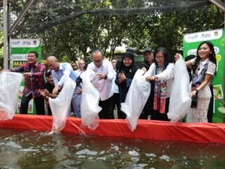 Bupati Tangerang Dampingi Jamintel dan Kepala PPATK Tinjau MBG Berbasis CSR