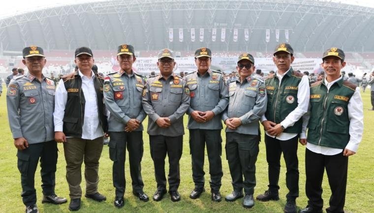 Bupati Tangerang Hadiri Apel Akbar Satlinmas di Palembang
