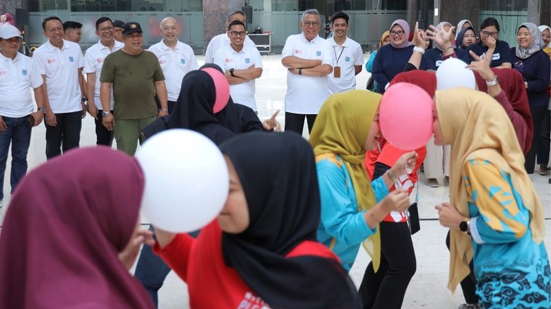 Pegawai Pemkot Tangsel Adu Kekompakan Rayakan HUT RI
