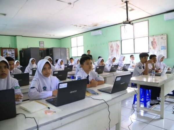 Pemkot Tangerang Libatkan Swasta Tangani Anak Tidak Sekolah