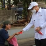 Pilar Bagikan 14.000 Masker untuk Warga Tangsel