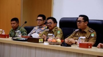 Sachrudin Perkuat Disiplin Satlinmas Kota Tangerang